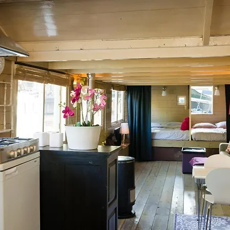 Houseboat Prince-avalon