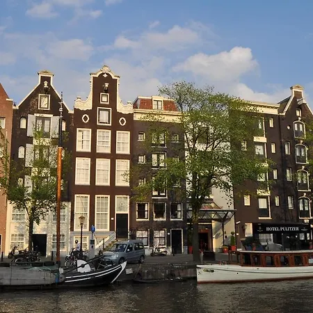 Houseboat Prince-avalon * Amsterdam